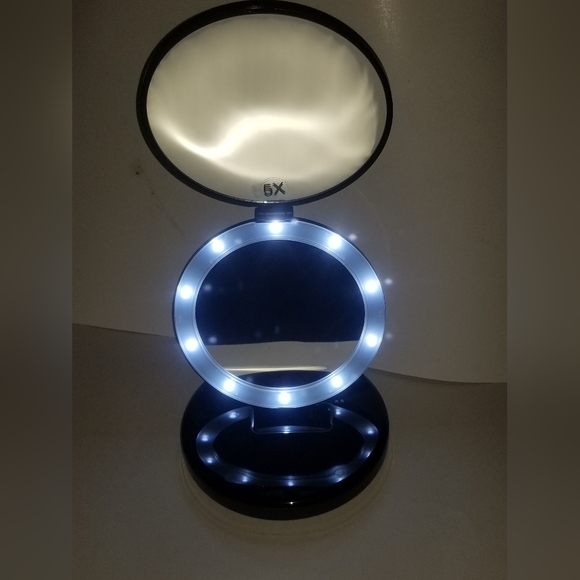 Black Dual Magnifying Mirror w/ Crystal Initial by Lori Greiner - Letter K - Picture 3 of 9